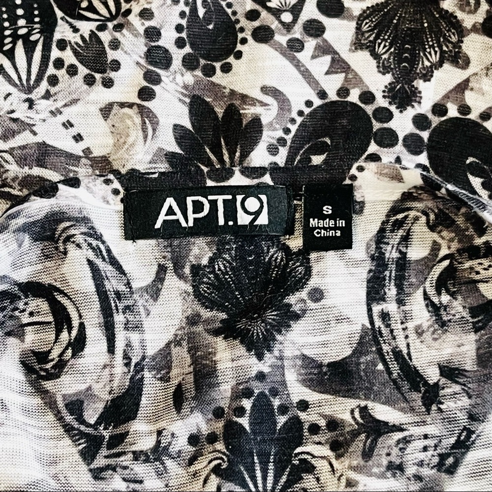 APT 9 blouse MODERN Striking FLORAL V NECK silky sheen LONGER LENTGH feminine - Picture 11 of 12